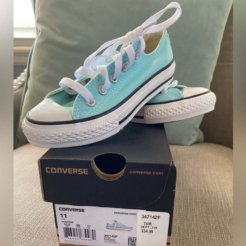 Girls Converse Sneakers NIB